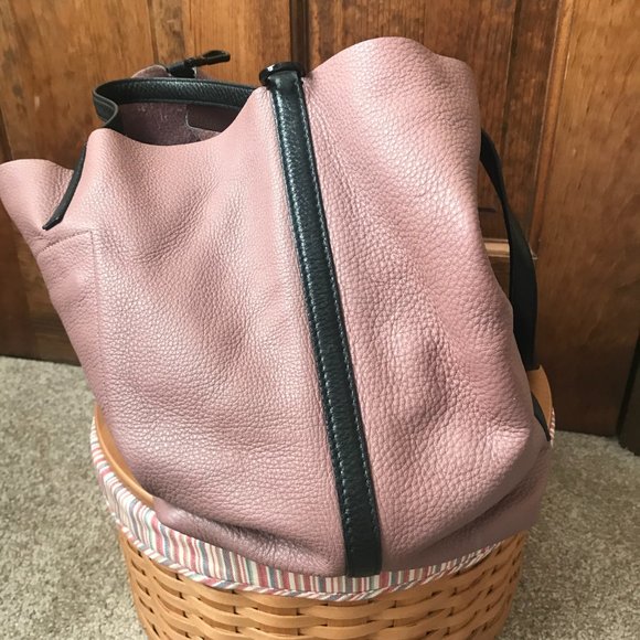 Michael Kors Colgate XL Mauve & Black Pebbled Leather Grab Bag - Picture 15 of 16